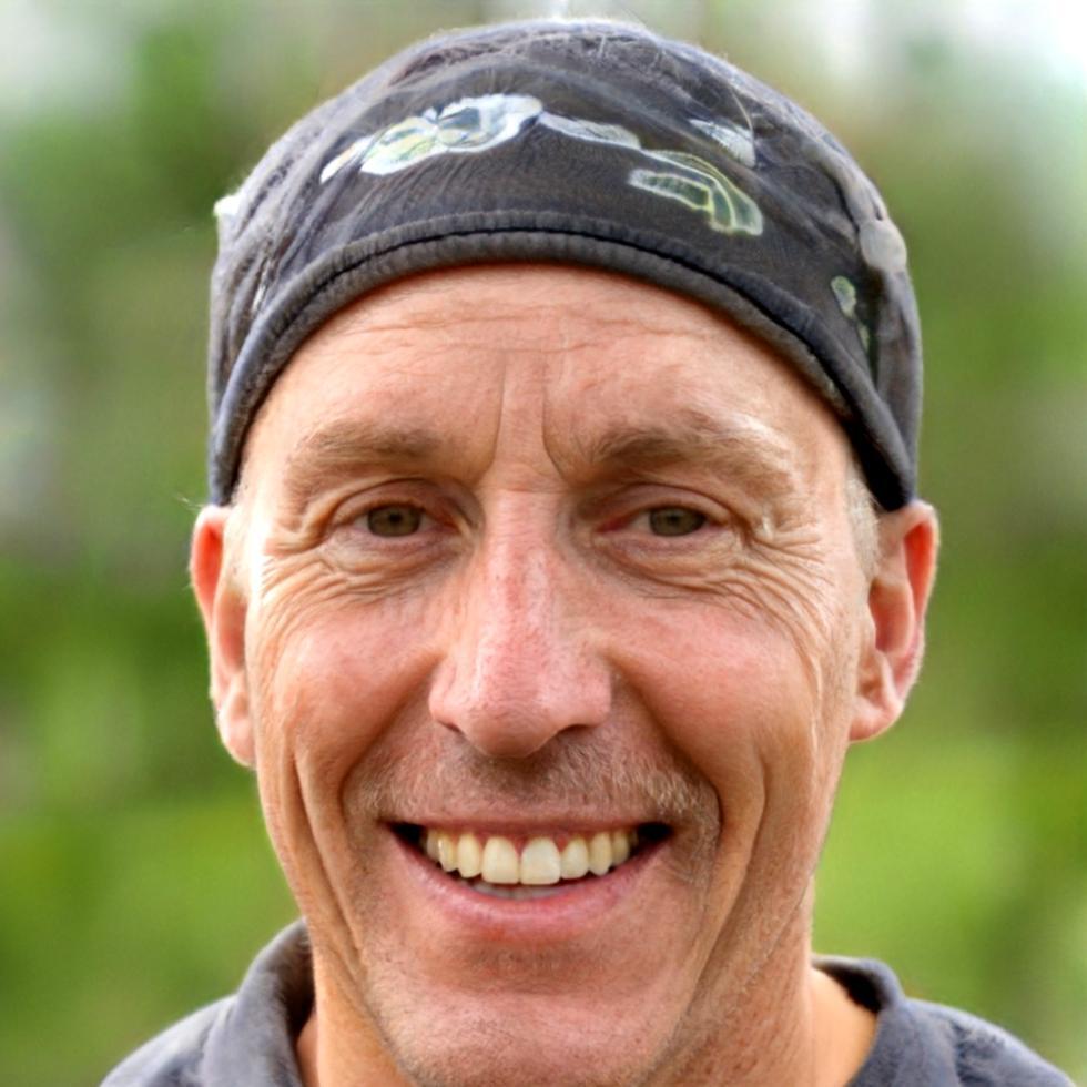 Portrait eines erfahrenen Finanzexperten und Webinar-Dozenten